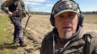 Came Out of Nowhere! - Shocking Surprise Found Metal Detecting The Field of 1,00