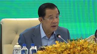 20220105 ពិធីប្រគល់ប្រាក់រង្វាន់លើកទឹកចិត្តរបស់រាជរដ្ឋាភិបាល ជូនដល់កីឡាការិនី អ៊ុក ស្រីមុំ ជ័យលាភីមេ