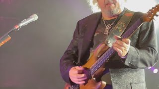 Toto Concert: Some of the Steve Lukather Guitar Solos