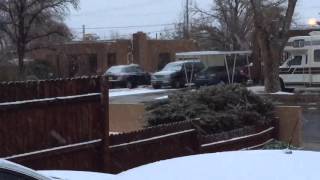Albuquerque wakes up to snowy weather