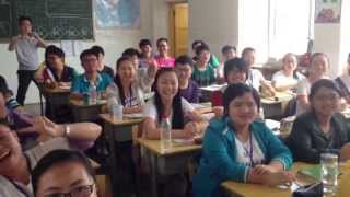 76 students in a grade 10 classroom in Longsham, China say, 'Nice to Meet You'