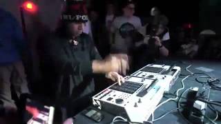 AraabMuzik Dubstep Live! Official Video.mp4