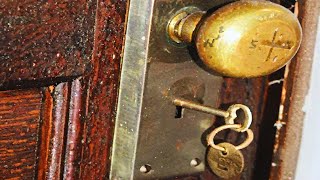Apartment Locked since 1939 - After 70 Years Happens This Surprise That No One Believed!