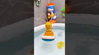 Nova Kiddy - Bath Toys Yellow Duck Shower Toys Electric Rotating Water Spray