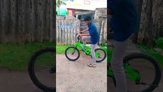 how to stoppie cycle tutorial in 17 Seconds subscribe for more ✅💯 #viral #cyclestunt