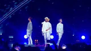 SEVENTEEN Diamond Edge Dallas( Performance unit {OMG+Highlight})