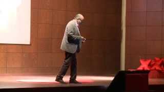 Cultiver sa différence, se différencier : Marouane HARMACH at TEDxEMI