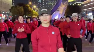 让健身成为一种习惯 每天坚持锻炼会有不一样的收获 跟着节奏嗨起来