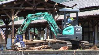 廃線1年後 解体される 長野電鉄 松代駅 島式ホーム　2013年5月　HDV 1684