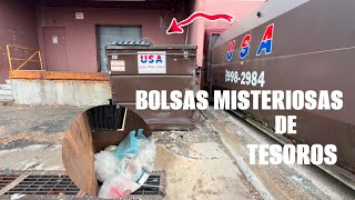 DUMPSTER DIVING BOLSAS MISTERIOSAS DE TESOROS 😱#dumpsterdiving #loquetiranenusa