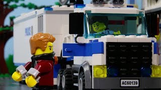 LEGO City Police Truck Brick Build STOP MOTION LEGO City Crook Escape! | LEGO City | Billy Bricks