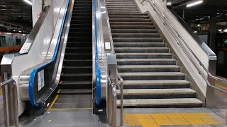 JR立川駅中央線エスカレーター東芝昇り Tachikawa Station Chuo Line Escalator TOSHIBA