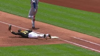 LAD@PIT: Freese stays on first to retire Van Slyke