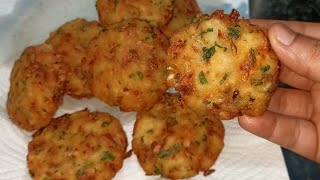 ಗರಿಗರಿ ಅವಲಕ್ಕಿ ವಡೆ ಮಾಡಿ ತುಂಬಾ ಸುಲಭ ಹಾಗೂ ರುಚಿಕರ Crispy tasty Poha vada recipe Perfect tea snack vada