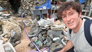 Best Jadeite market tour, secrets and gambling beautiful Gemstones