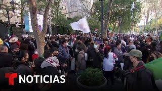 Mexicanos reaccionan a favor y en contra de AMLO en la ONU | Noticias Telemundo