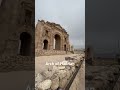 The arch of Hadrian is an scientific Roman structure in Jerash , Jordan