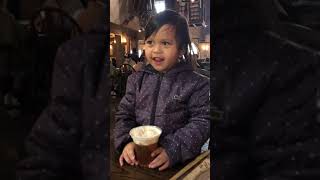 Neyney tries the Butterbeer @ The Three Broomsticks USJ