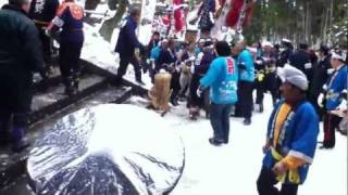 三吉神社梵天祭り2012　ひしめく村梵天