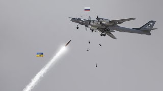 Minute to die! Ukrainian anti-air missiles shot down Russian Tu-95 bomber, The crew jumped deaths.