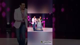 Govinda and Madhuri Dixit dance performance on mere pyar ka ras zara chakhna