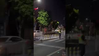 广西宾阳市中共警察在假期查扣摩托车，竟然 用枪进行截停，期间还对逃脱的摩托车开枪。口口声声的为人民因何用枪口对准手无寸铁的人民？？？