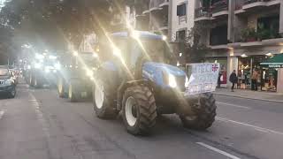 Protesta dei trattori a Cagliari e Sassari