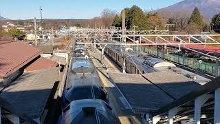 2022年12月31日08時45分　中央線日野春駅　特急あずさ号通過