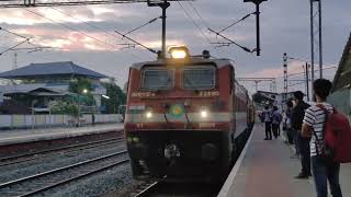 Ernakulam - Kannur Intercity Express with Twin Locos Arriving at Angamaly | WAP4 | WDP 4D