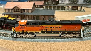 AZL 62402-6 BNSF ES44AC Locomotive 6392 Test Run at z.scale.hobo 12.18.2024