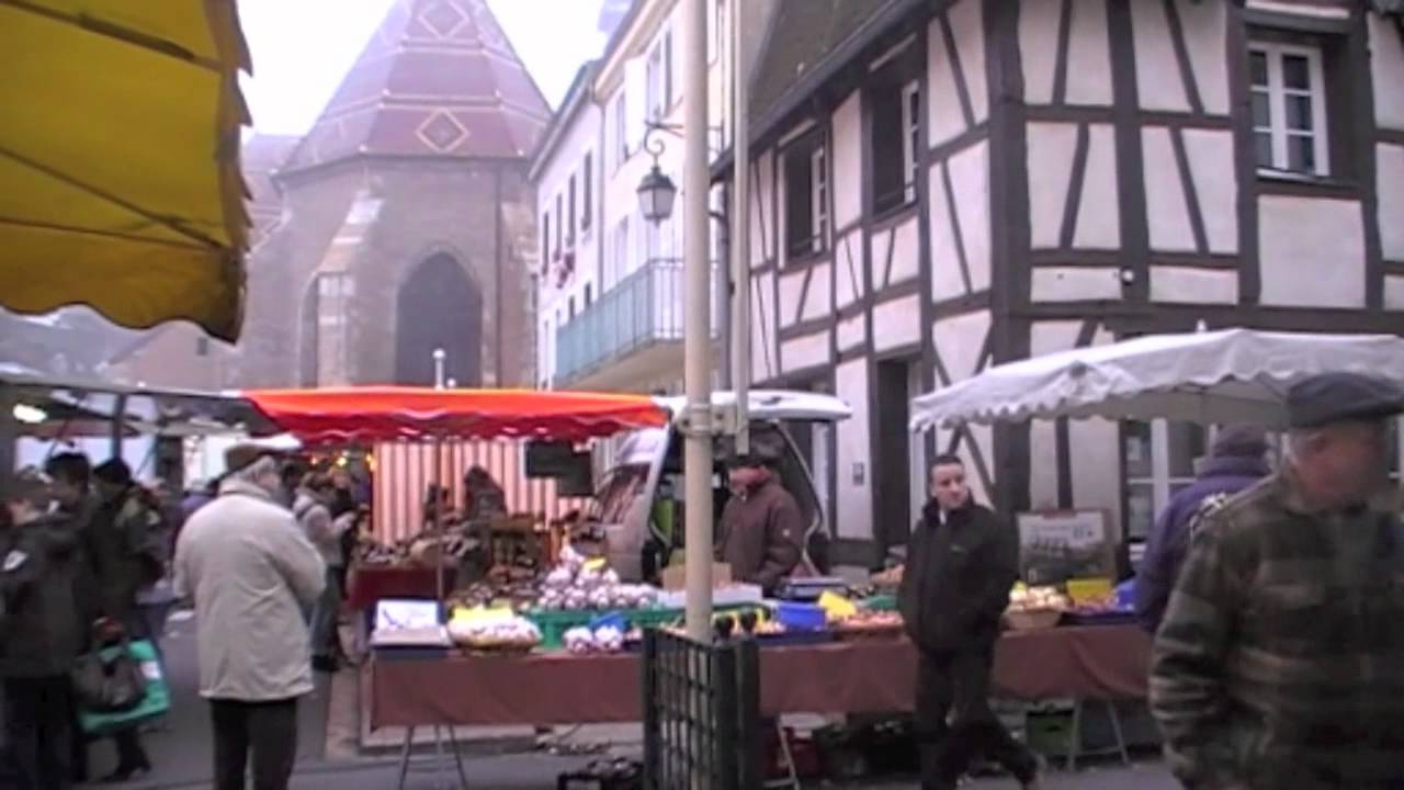 Marché De Louhans - YouTube