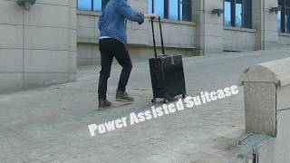 HK Electronics Fair:here is demonstration of Airwheel SR5 intelligent power-assist suitcase.