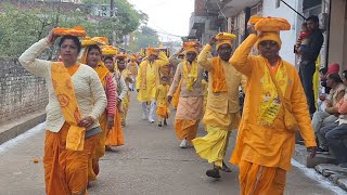 जय घोष प्रज्ञा गीत..सदग्रंथ शोभा यात्रा व गायत्री महायज्ञ स्थल उरई में नि:शुल्क युगसाहित्य का वितरण