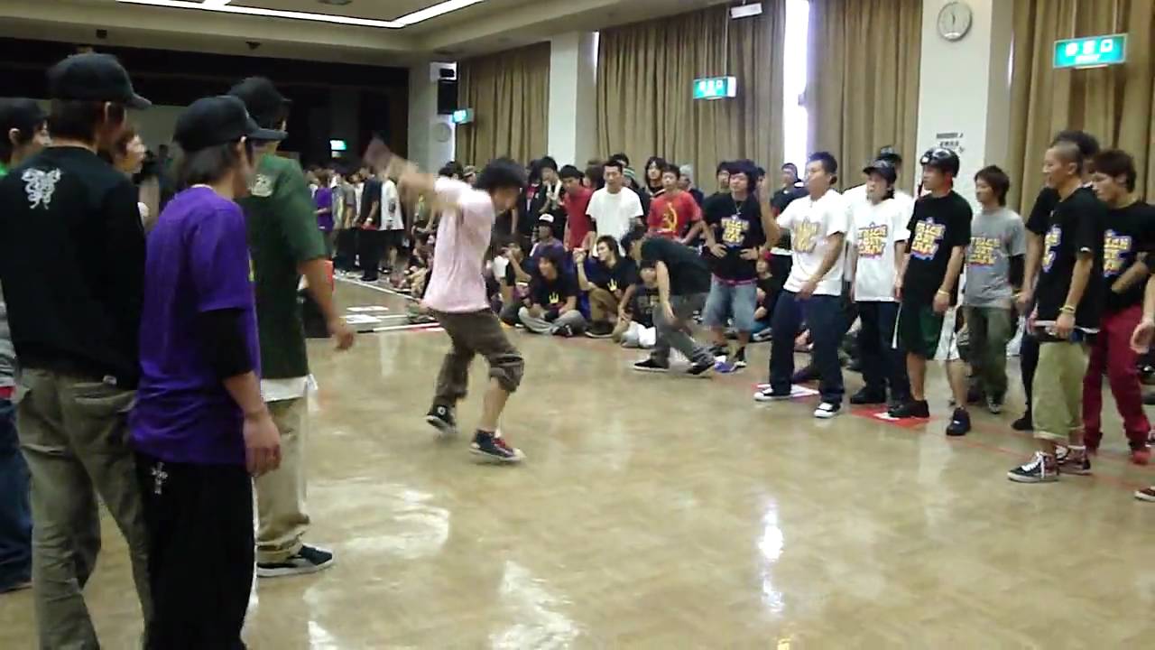 B-SHOW 28 REAL FULL BBOYZ 予選 2009/10/18 - YouTube