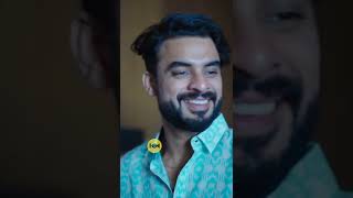 ടോവിനോ എന്നാ ചുള്ളനാ! Tovino's Stylish Walk #Shorts #TovinoThomas #StylishTovinoThomas #Trending