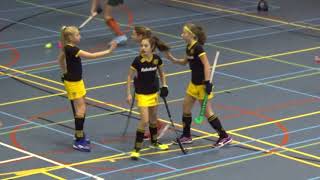 hele wedstrijd Zaalhockey DenBoschMd1 Warande 7 0