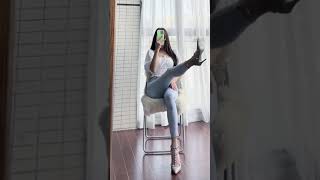 踢腿变装 Changing clothes challenge 性感美女卡點變裝#shorts