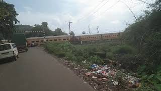 Masayagandha express at level crossing 🚸 at Chiplun Kalambaste.konkan railway.