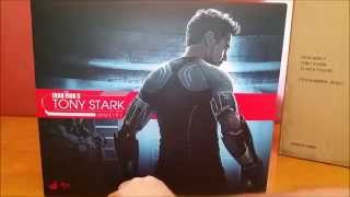 Unboxing Hot Toys Tony Stark Mk 42 Prehensile Armor Test Workshop MMS 191 1/6 Scale Figure Review