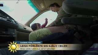 Paret tvingas förlösa sin son i bilen - allt fångas på film