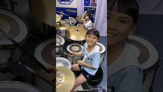 妞妞架子鼓 (學習花絮 - 動力火車 - 當) - 女鼓手 小鼓手 爵士鼓 Drum Set