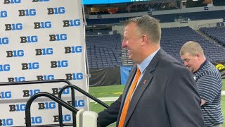 Watch now: Illinois coach Bret Bielema, former UW AD Barry Alvarez laugh during Big Ten media days