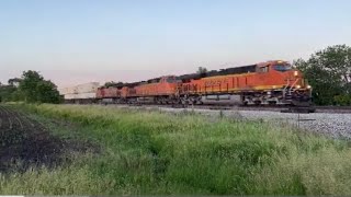 Evening BNSF “Q” Blasts West Over Mile Post 71.31 on the Chillicothe Subdivision - Verona, IL!!