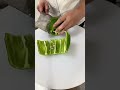 The master's knife skills are fast and accurate, and he can cut such even silk.