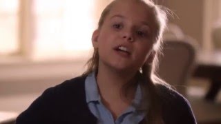 Maisy Stella (Daphne) Sings \