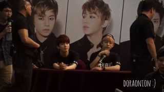 [Fancam] 140530 - youngjae daehyun in Singapore :D