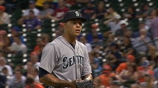 SEA@HOU: Walker fans six in first start of 2014