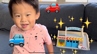 Playing with Toy Cars on the Melissa & Doug Service Station | CALiX Plays