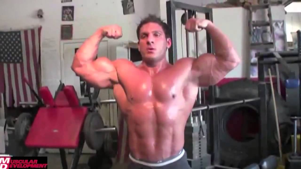 Armon Adibi Lifting And Flexing Bodybuilding - YouTube