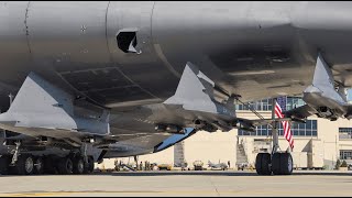 Meet the U.S. Mothership That Carries Fighter Jets on Its Wings Like Missiles! Lockheed CL-1201